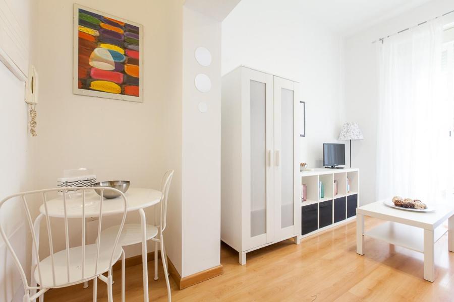 סביליה Peral Home Cozy Apartment מראה חיצוני תמונה
